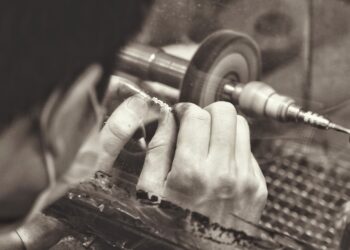 Brillando con creatividad: Joyería artesanal para deslumbrar