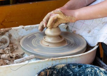 Creaciones de barro: Proyectos creativos con arcilla para todas las edades