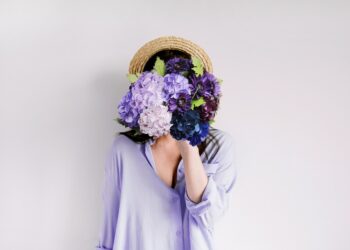 Creaciones infinitas: El arte de trabajar con papel y cartulina