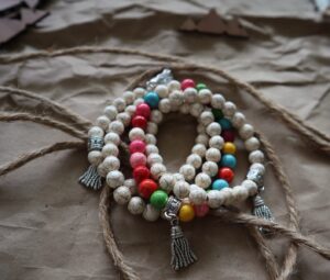 Deslumbra con originalidad: joyería artesanal creada a mano