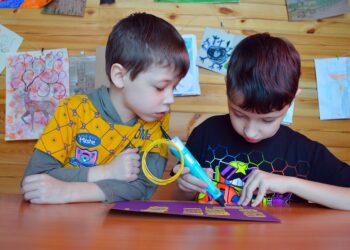 ¡Diviértete y crea con Manualidades para niños!