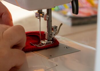 Maestría en Costura Creativa: Técnicas y Proyectos de Tejido