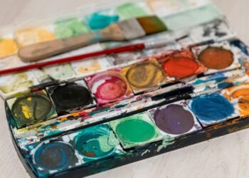 Acuarela para principiantes: técnicas esenciales, materiales y ejercicios paso a paso