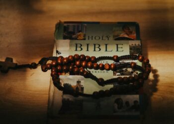 Cómo hacer pulseras con cuentas paso a paso: materiales, técnicas y 5 diseños fáciles