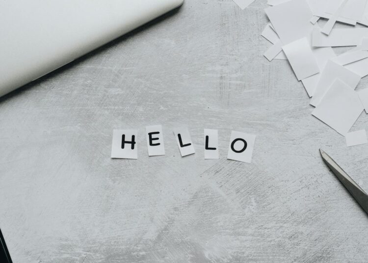 Herramientas de scrapbooking imprescindibles: guía completa para empezar tu primer álbum