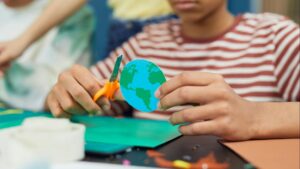 Manualidades con goma EVA para niños: 10 ideas fáciles y divertidas