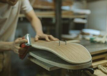 Cómo tapizar una silla paso a paso: renueva tus muebles en casa sin gastar de más