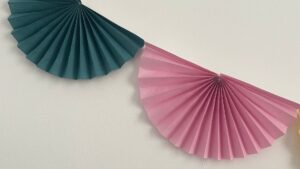 Guirnaldas de papel: cómo hacerlas paso a paso fácil