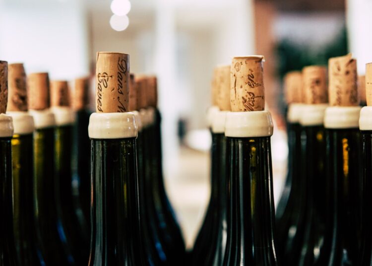 Corchos de botella reciclados para hacer manualidades con corchos