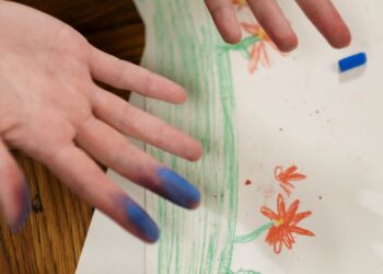 Pasteles secos de colores y dibujo sobre papel para iniciarse en la pintura al pastel