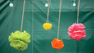 Pompones de papel de seda: cómo hacerlos paso a paso