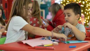 Manualidades de Navidad para niños: 12 ideas fáciles